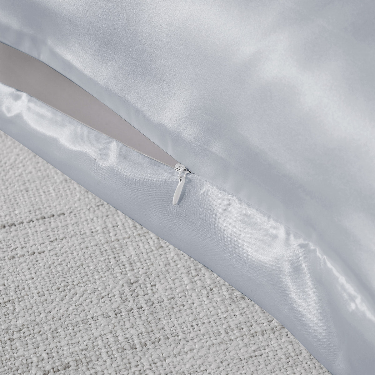 Royal Comfort pure mulberry silk pillowcase in silver